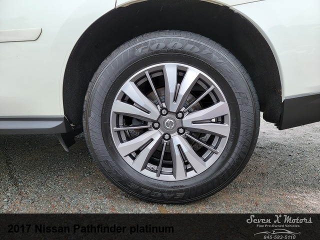 2017 Nissan Pathfinder Platinum 