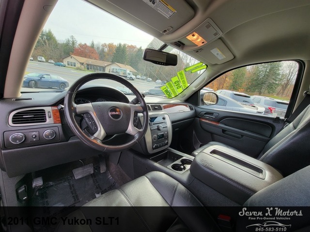 2011 GMC Yukon SLT1 