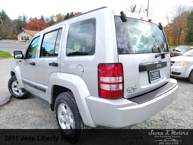 2011 Jeep Liberty Sport 