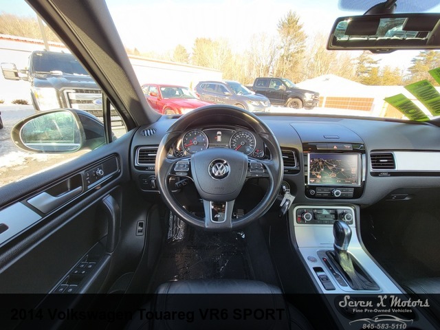 2014 Volkswagen Touareg VR6 Sport