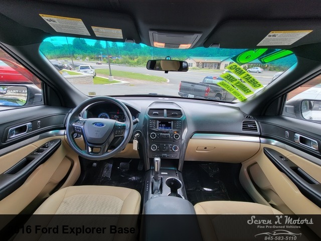 2016 Ford Explorer Base 
