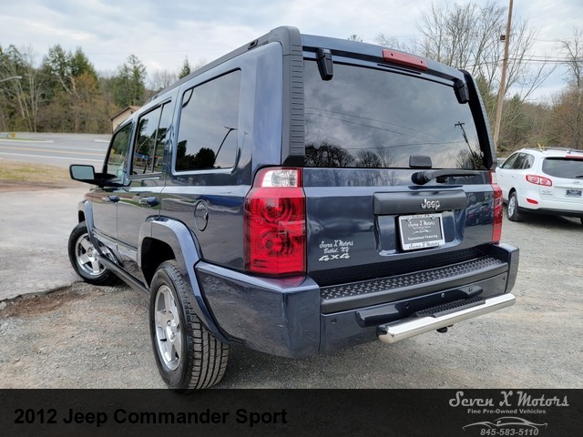 2010 Jeep Commander Sport 