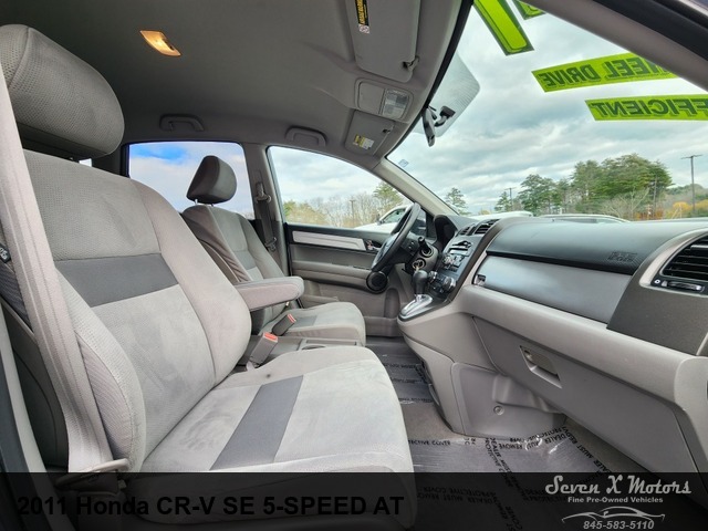 2011 Honda CR-V SE  5-Speed AT
