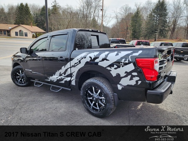 2017 Nissan Titan S Crew Cab 