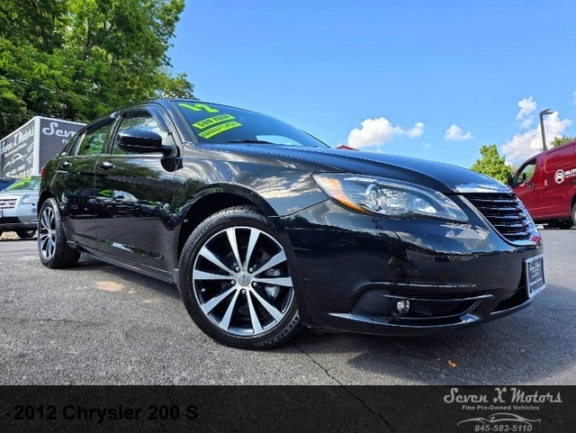 2012 Chrysler 200 S