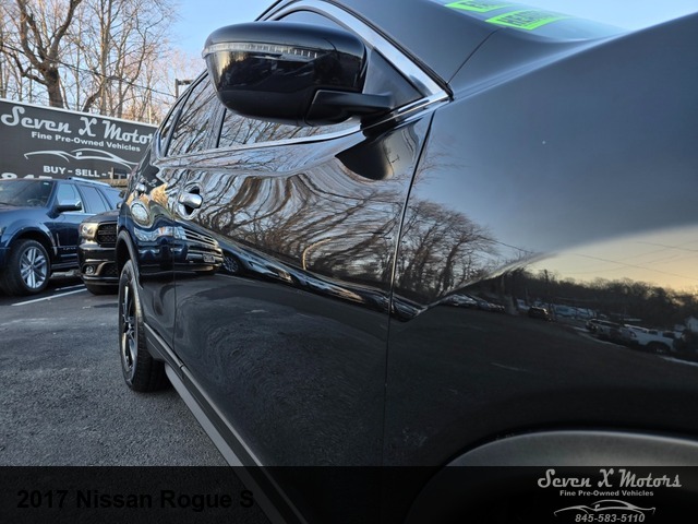 2017 Nissan Rogue S 