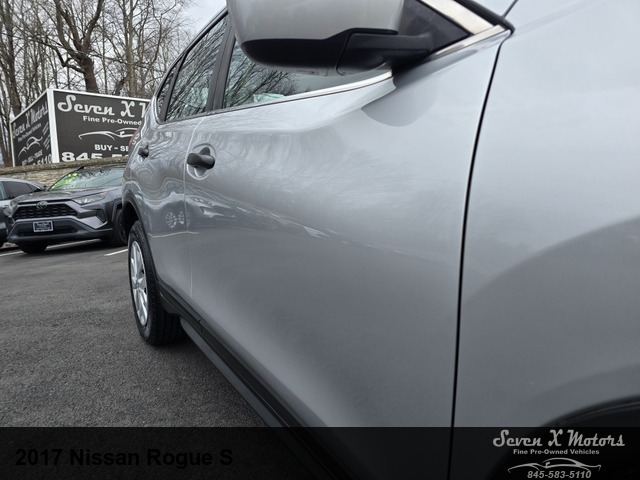 2017 Nissan Rogue S 