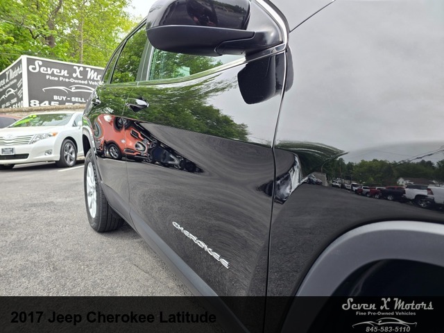 2017 Jeep Cherokee Latitude 4X4's photo