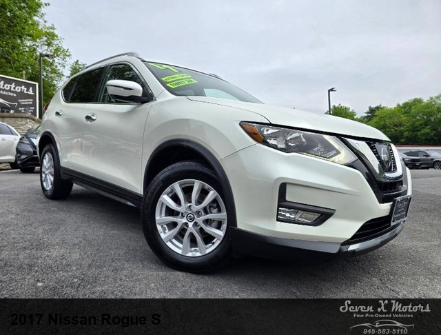 2017 Nissan Rogue SV AWD's photo